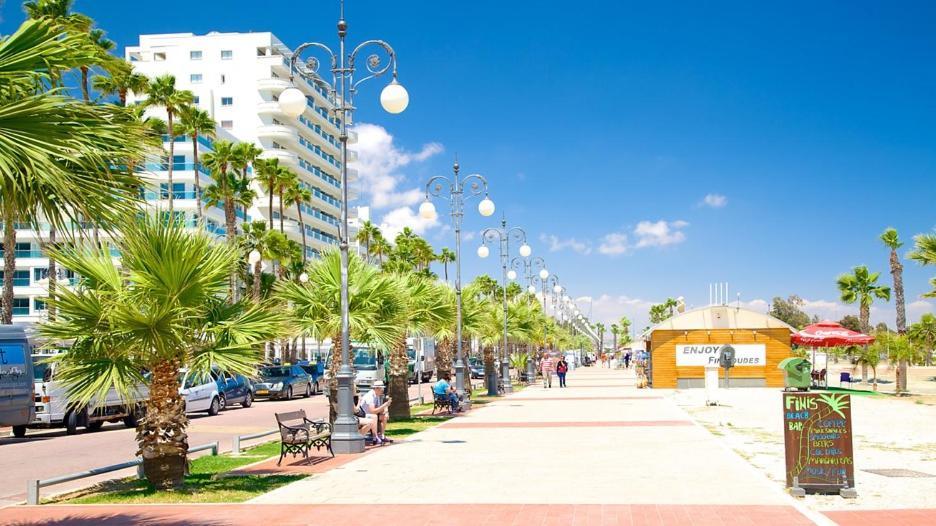 1A Beach & Business Apartment In The City Center! Λάρνακα Εξωτερικό φωτογραφία