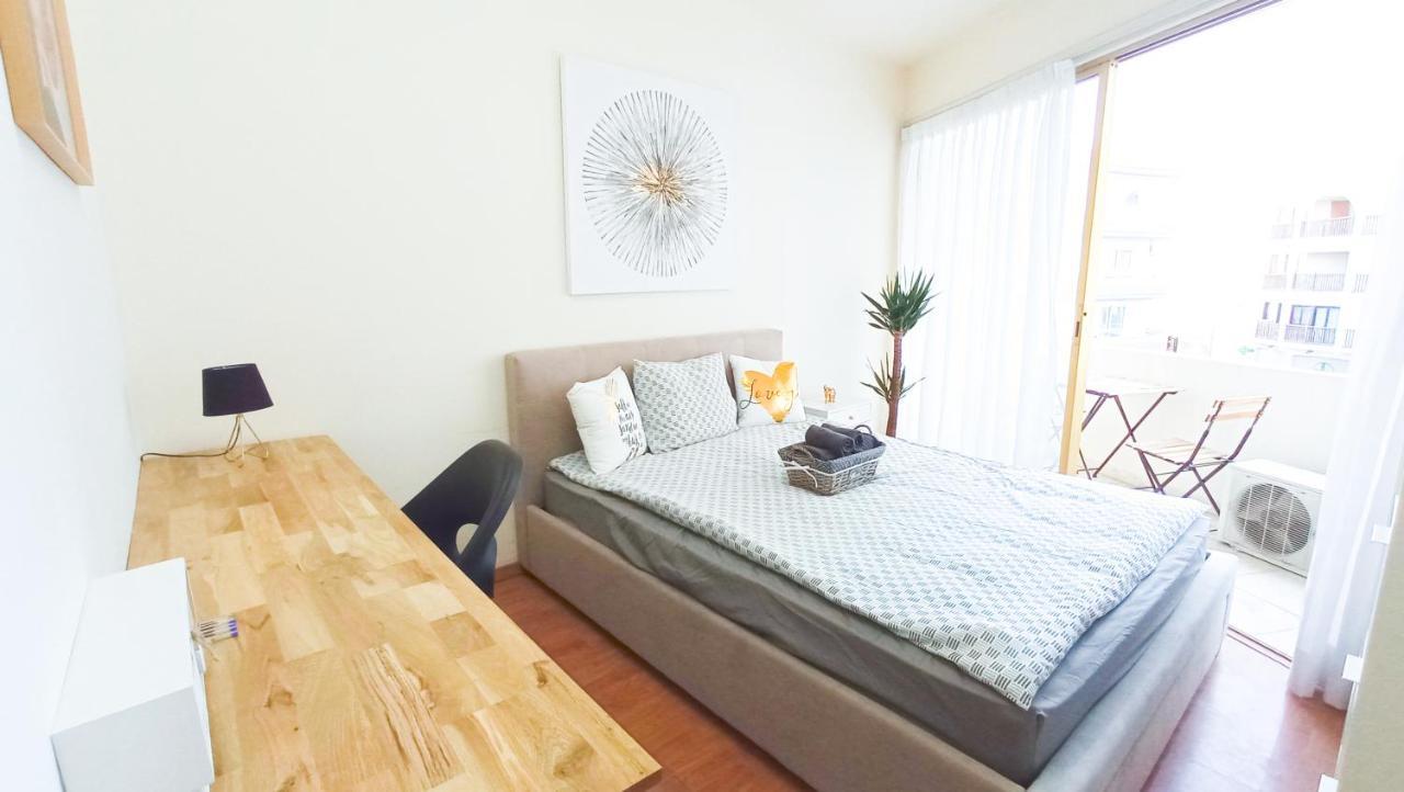 1A Beach & Business Apartment In The City Center! Λάρνακα Εξωτερικό φωτογραφία