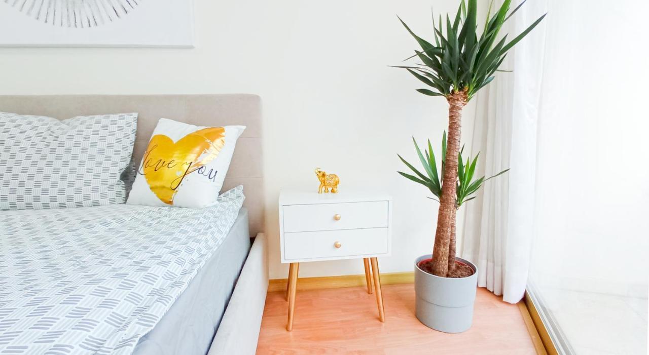 1A Beach & Business Apartment In The City Center! Λάρνακα Εξωτερικό φωτογραφία